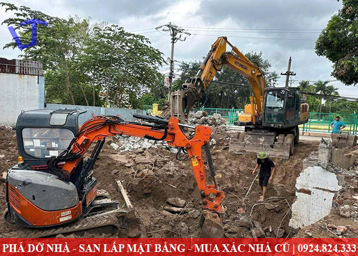 Thi công phá nhà gò vấp bằng máy móc hiện đại Thi công phá nhà gò vấp bằng máy móc hiện đại